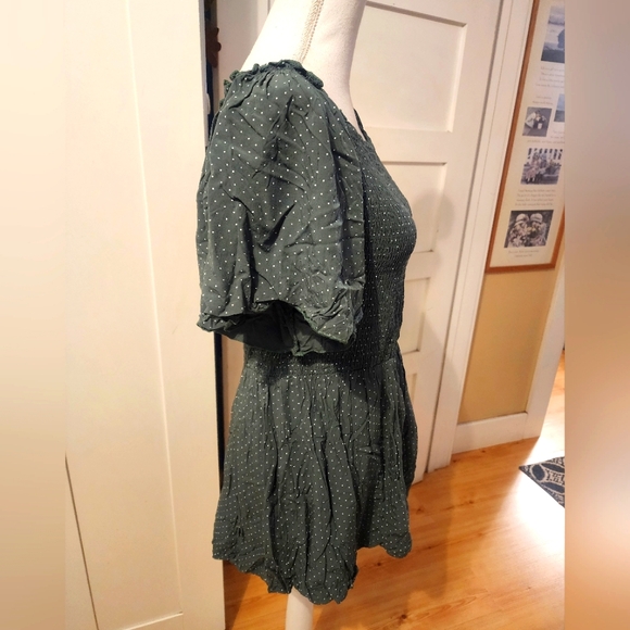 SHEIN Women's Smocked Square Neck Ruffle Bottom Top - Picture 4 of 10